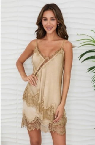 Crossover lace V-Neck Cami